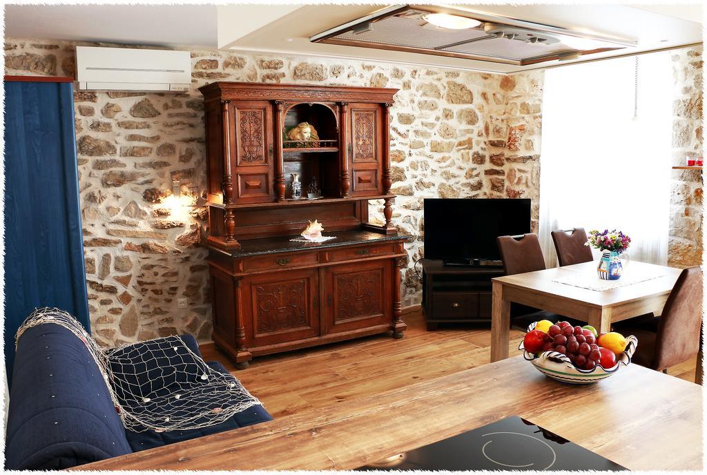 Apartment Dane Primošten المظهر الخارجي الصورة